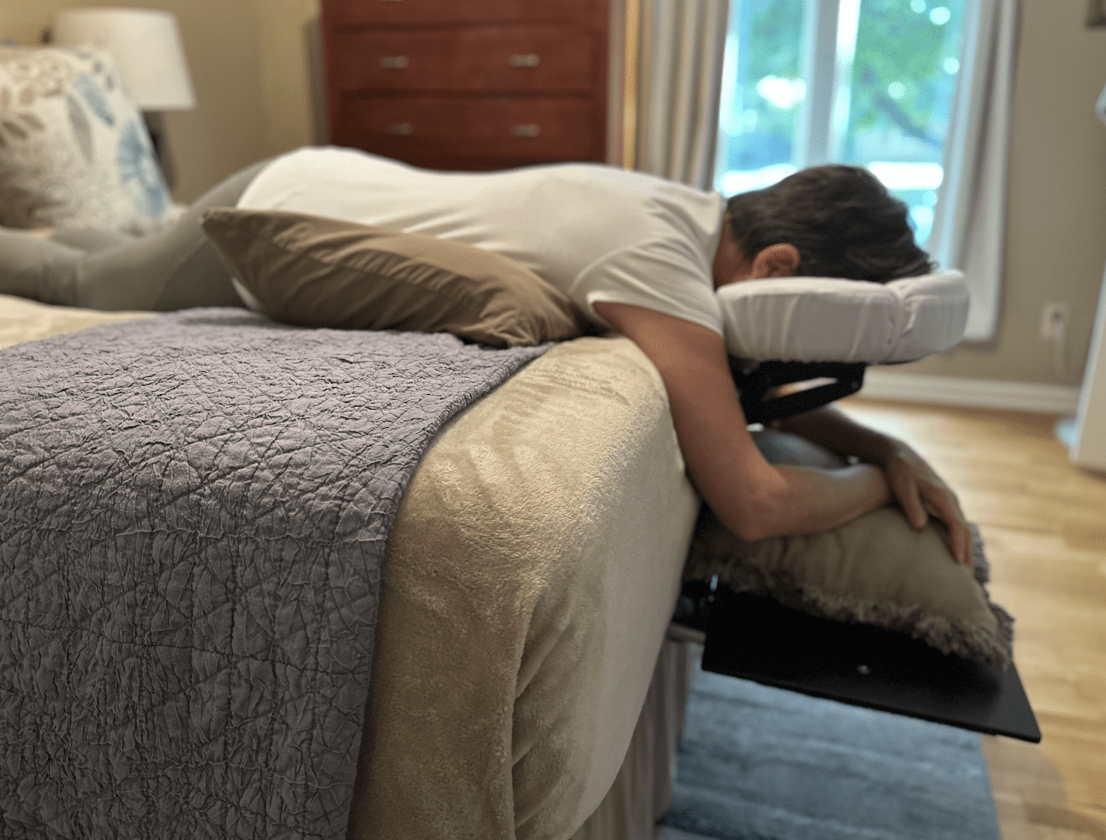 How Long Must One Sleep Face Down After a Vitrectomy? A Recovery Guide